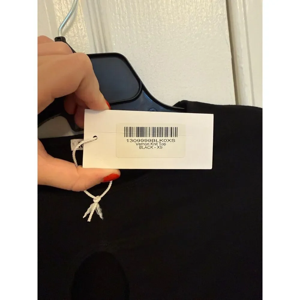 Reformation Vernon Top NWT XS Black Longsleeve